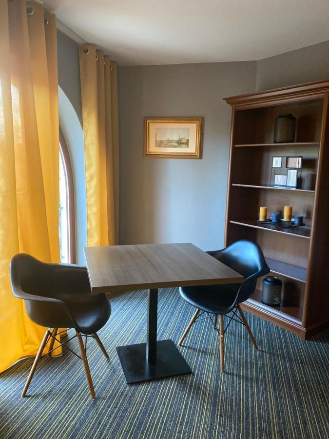 Hotel Marta Olawa Ngoại thất bức ảnh